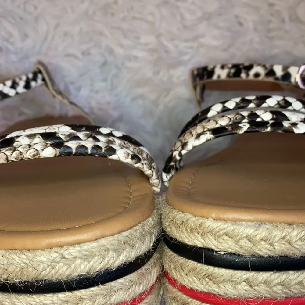 NWOB Yoki Snakeskin Print Platforms Size 7
